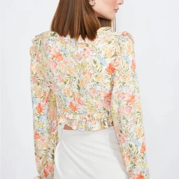 Emory Park Floral Ruffle Tie Front Cropped Blouse Large - Picture 3 of 10